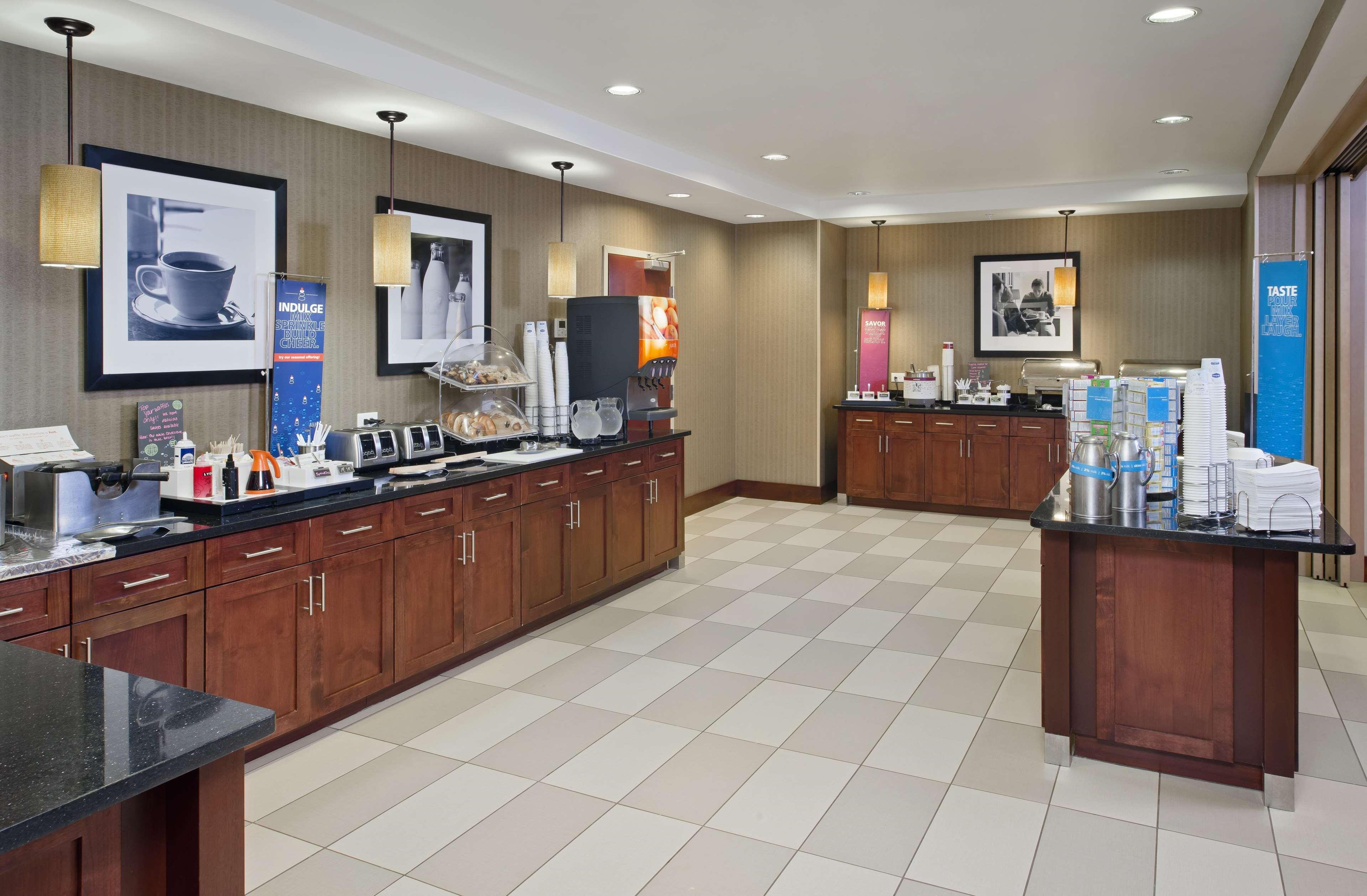 Hampton Inn & Suites Ocean City Bayfront-Convention Center Exterior foto